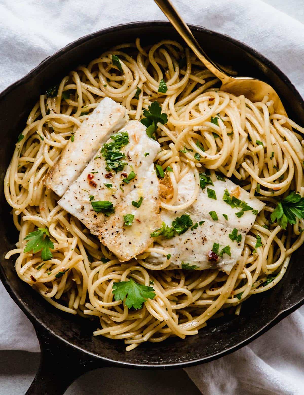 Lemon Garlic Fish Pasta