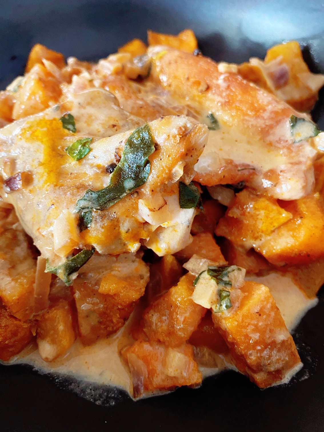 Barramundi in Creamy Garlic Sauce