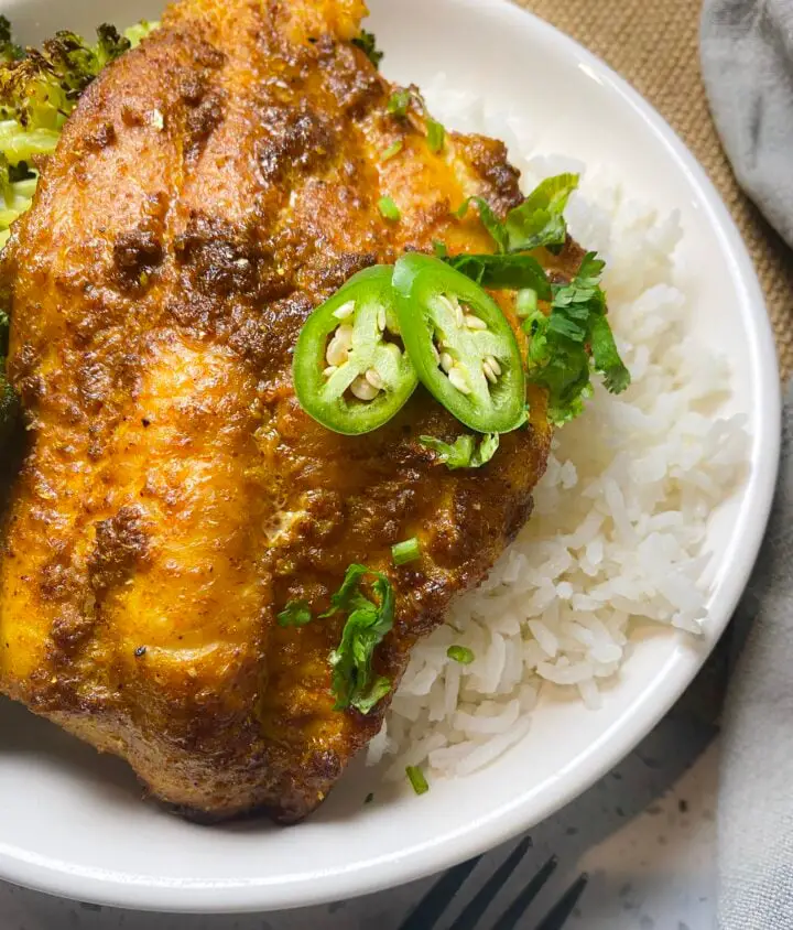 5-Tandoori Fish Recipe – Oven Baked or Pan Seared whitefish marinated with homemade masala-Juicy-tandoori-chicken-in-a-plate-720x844 Tandoori Fish Recipe
