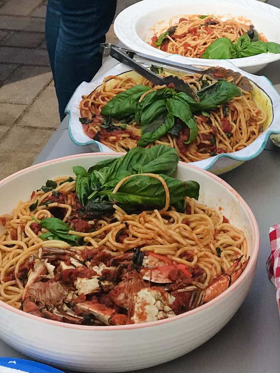 2-Spaghetti with Crab-2-spaghetti-and-crabs-in-bowls-1 Spaghetti With Crab