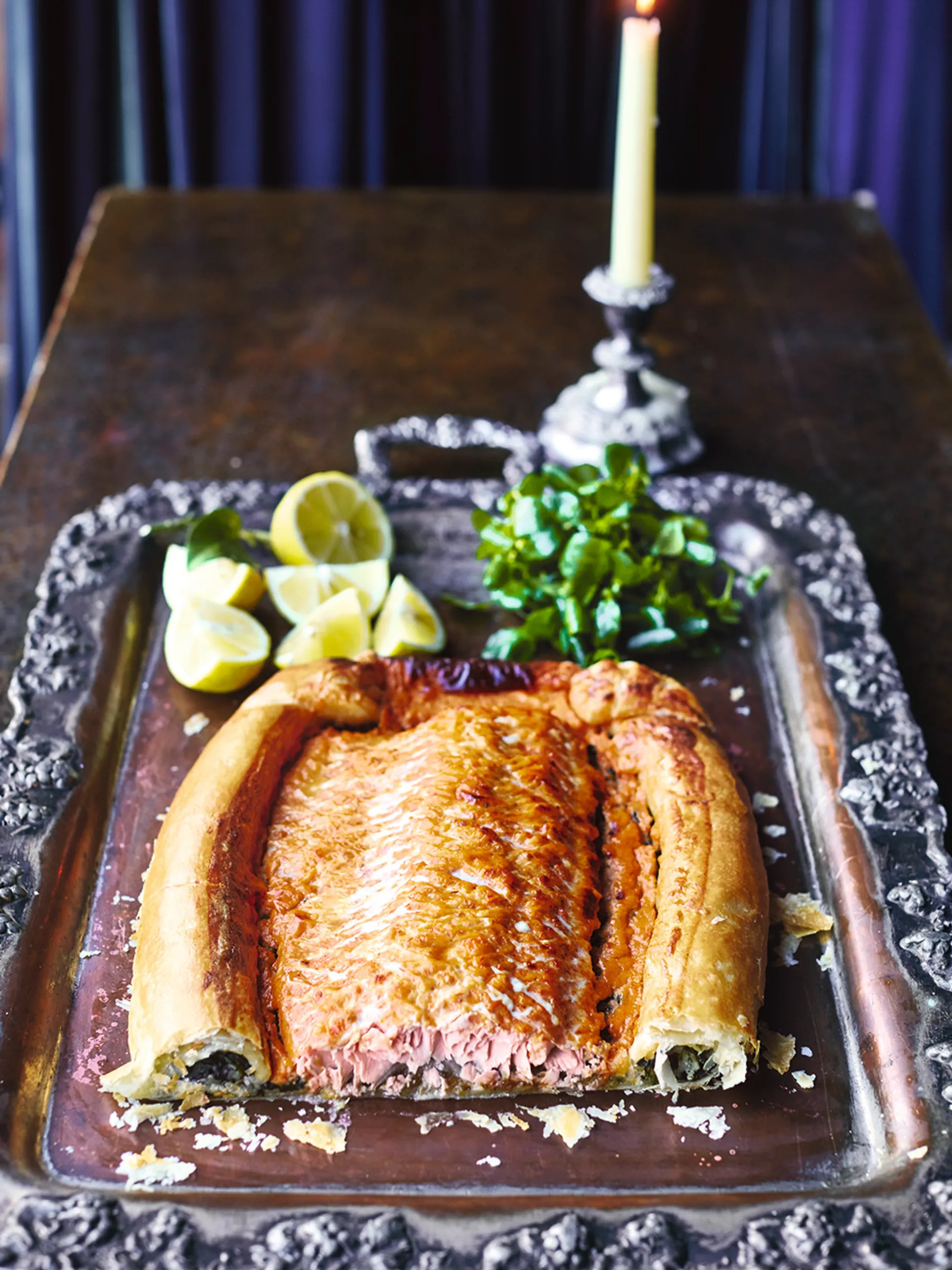 7-Salmon en Croute-51137627 Salmon En Croute